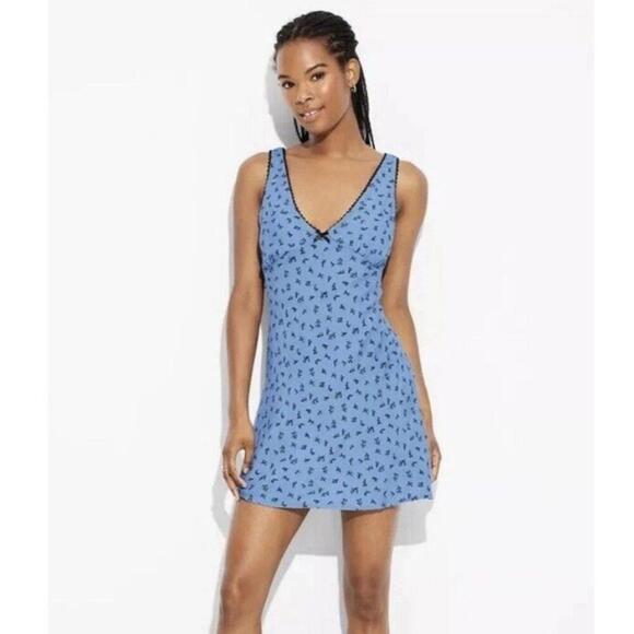 wild fable Dresses & Skirts - Wild Fable Blue Flower Short Slip Dress Size XXS